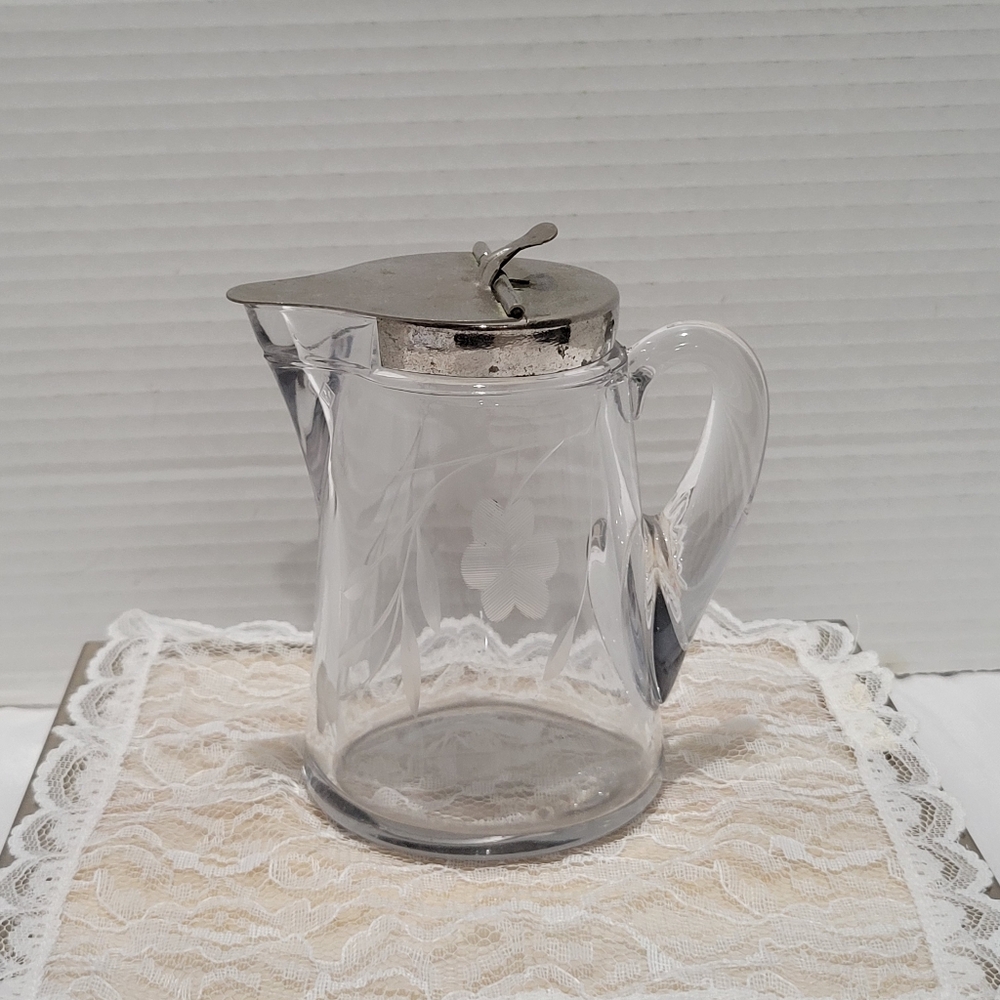 Vintage Heisey Glass Etched Floral Creamer Syrup Pitcher Metal Lid With Spring
